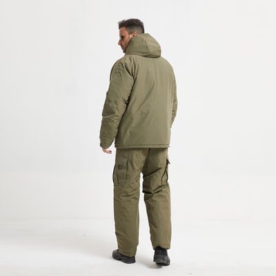 Polyester Fiber Winter Coat with Stand Collar Solid Colors Camouflage Zipper Closure