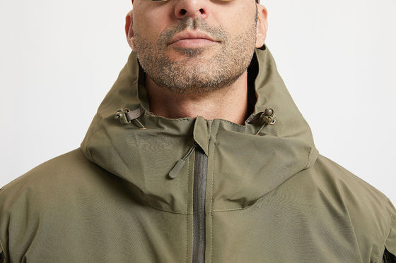 Polyester Fiber Winter Coat with Stand Collar Solid Colors Camouflage Zipper Closure