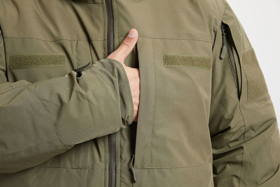 Polyester Fiber Winter Coat with Stand Collar Solid Colors Camouflage Zipper Closure