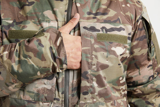 Polyester Fiber Winter Coat with Stand Collar Solid Colors Camouflage Zipper Closure